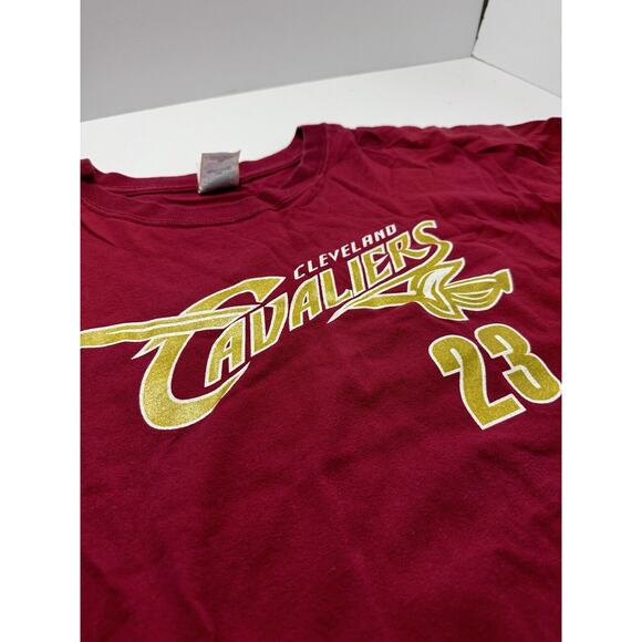 VTG Cleveland Cavaliers NBA #23 LeBron James Wine Red Gold T-Shirt Men's SZ XXL - Picture 3 of 6